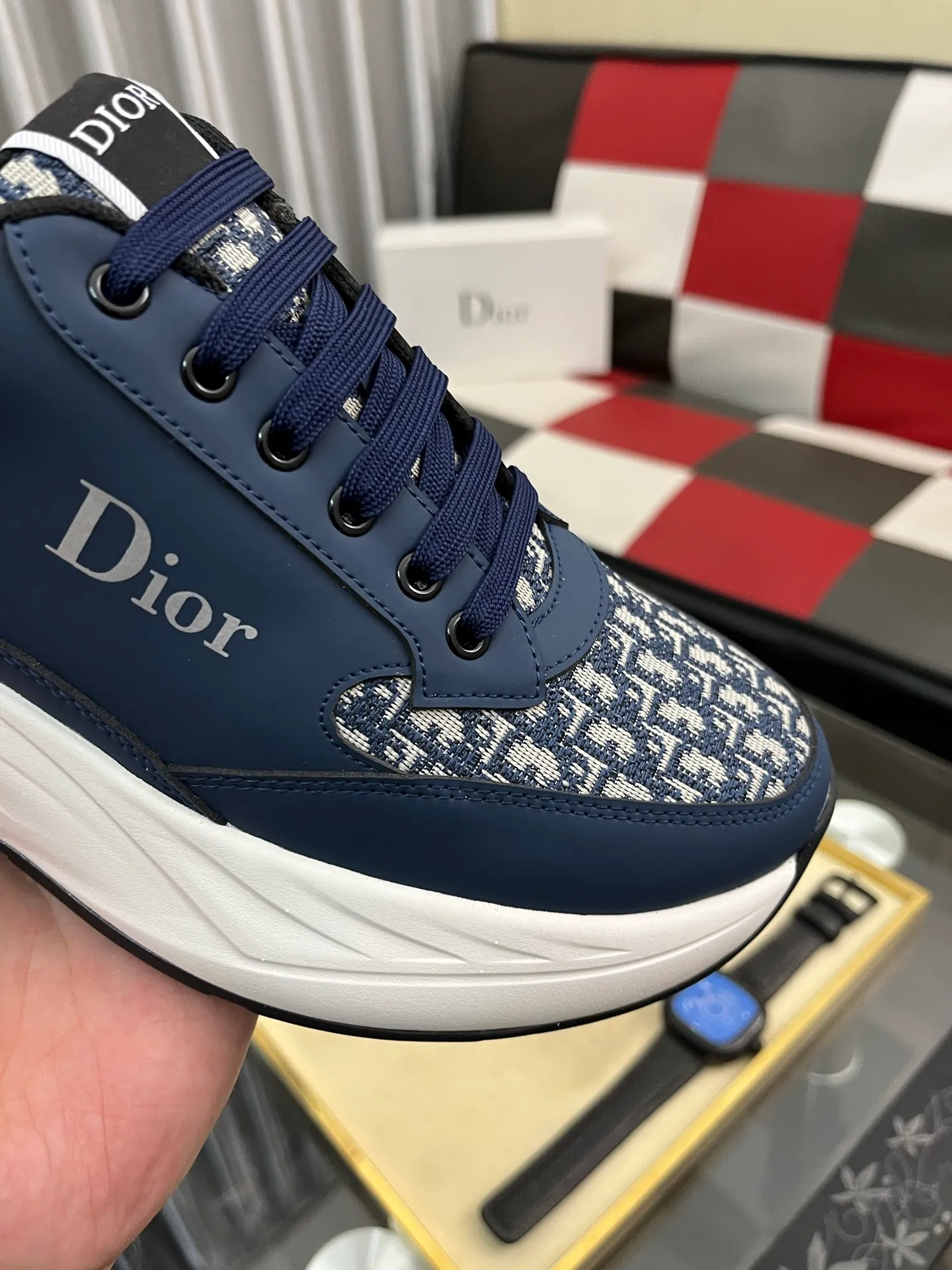 Ex-factory price: 438⌚️⌚️[Dior] Dior’s new men’s genuine leather casual shoes, the highest version on the market, any comparison is welcome🆚! The original leather has excellent texture and is super high-end! Fetal sheep net lining imported from Italy, removable pad! Luxurious materials and fine workmanship, highly recommended! Code number: 38-443️⃣Colors available